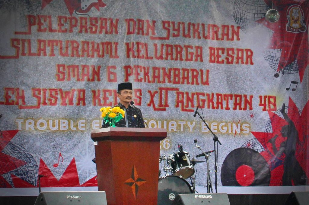 Sambutan Kepsek Drs. Yon Hendri Y, M.Pd